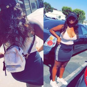 Meet your Posher, Dee